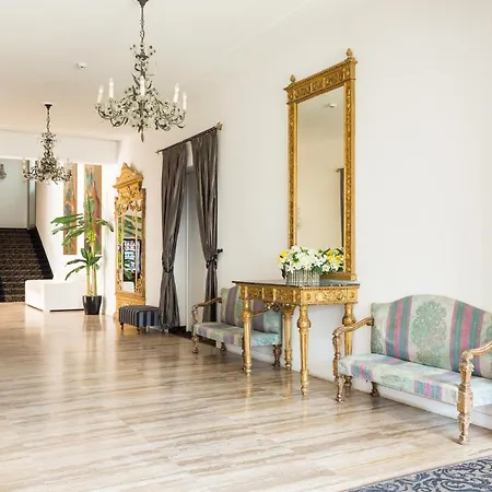 Color Miami Family Hotel