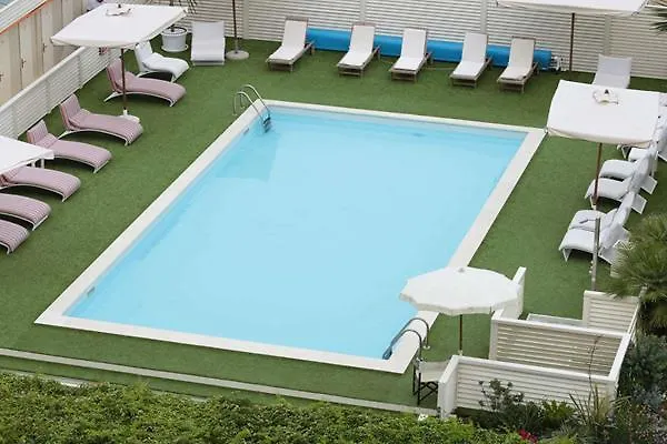 Color Miami Family Hotel