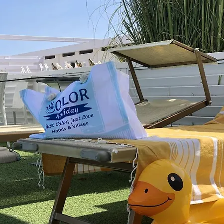 Hotel Color Miami Family