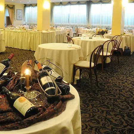 Color Miami Family Hotel