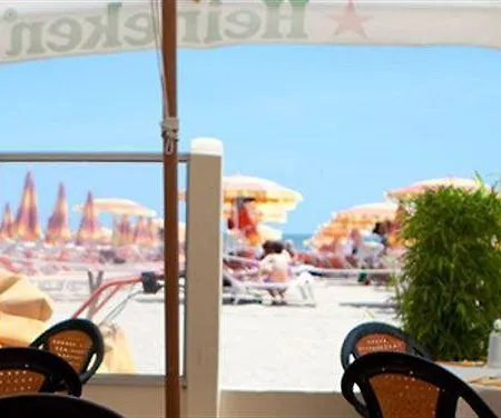 Color Miami Family 4*