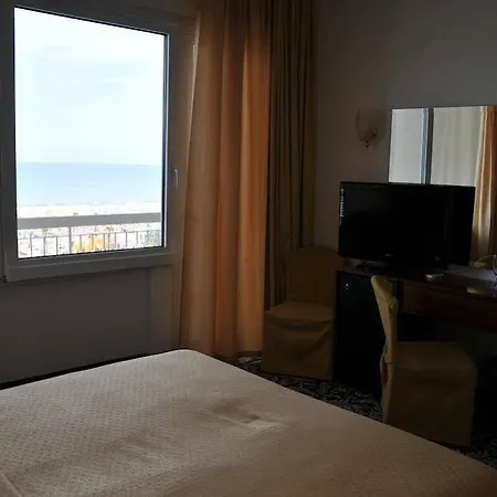 Color Miami Family Hotel