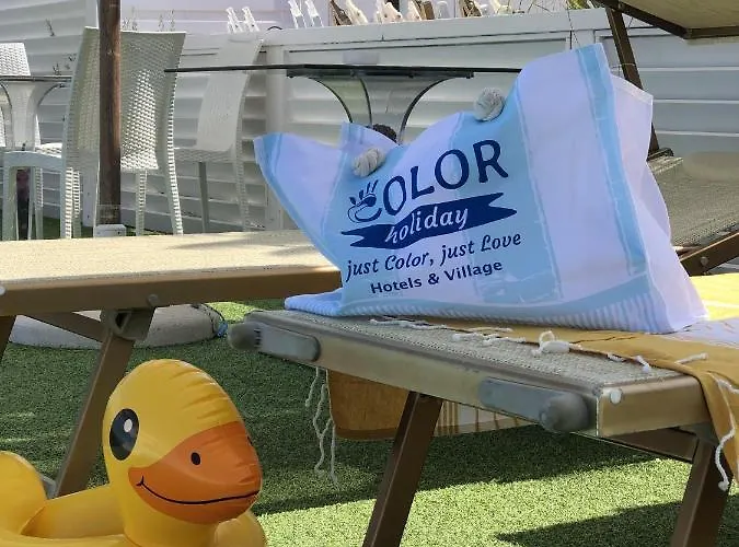 Hotel Color Miami Family 4*